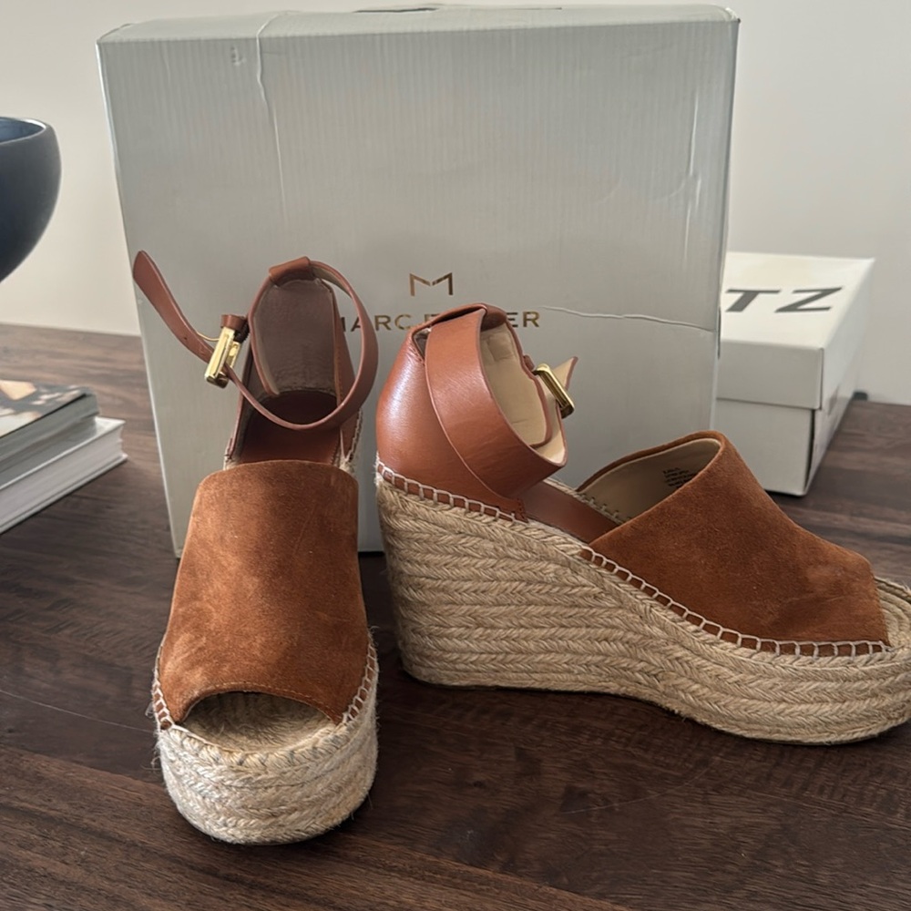Marc Fisher LTD Mladalyn Namsu Wedges Brown Size 9